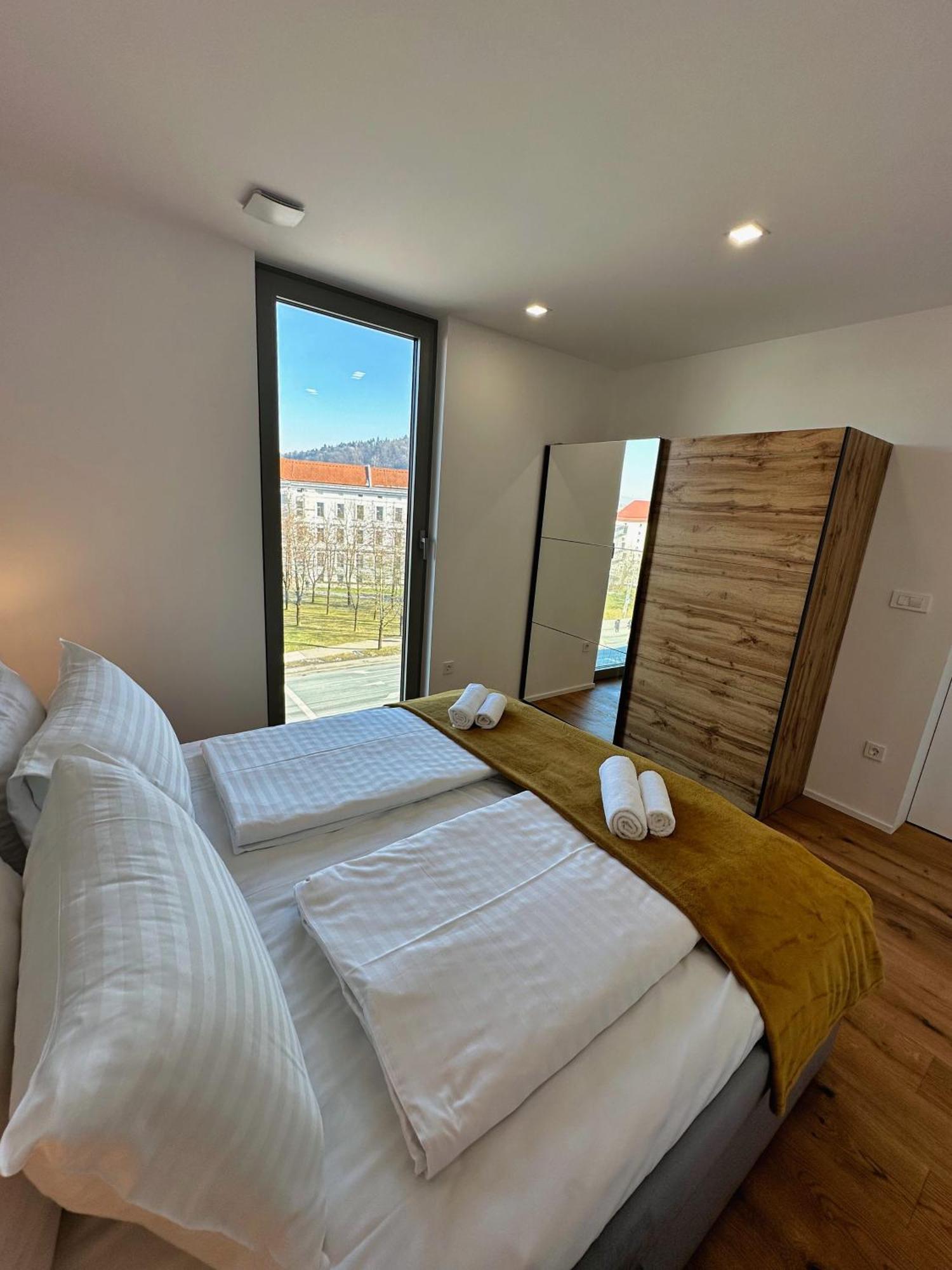 Garden Residence Ljubljana Ngoại thất bức ảnh