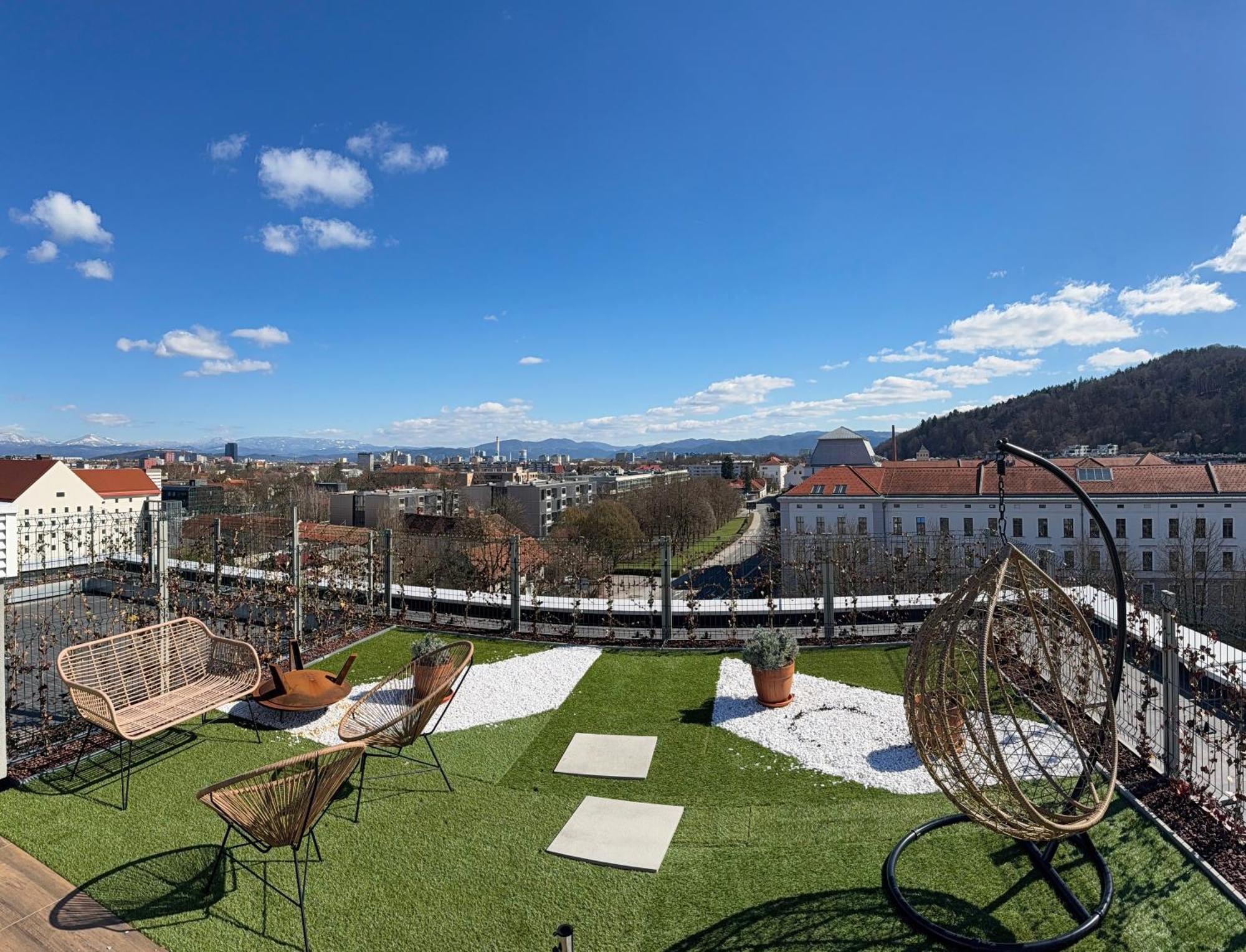 Garden Residence Ljubljana Ngoại thất bức ảnh