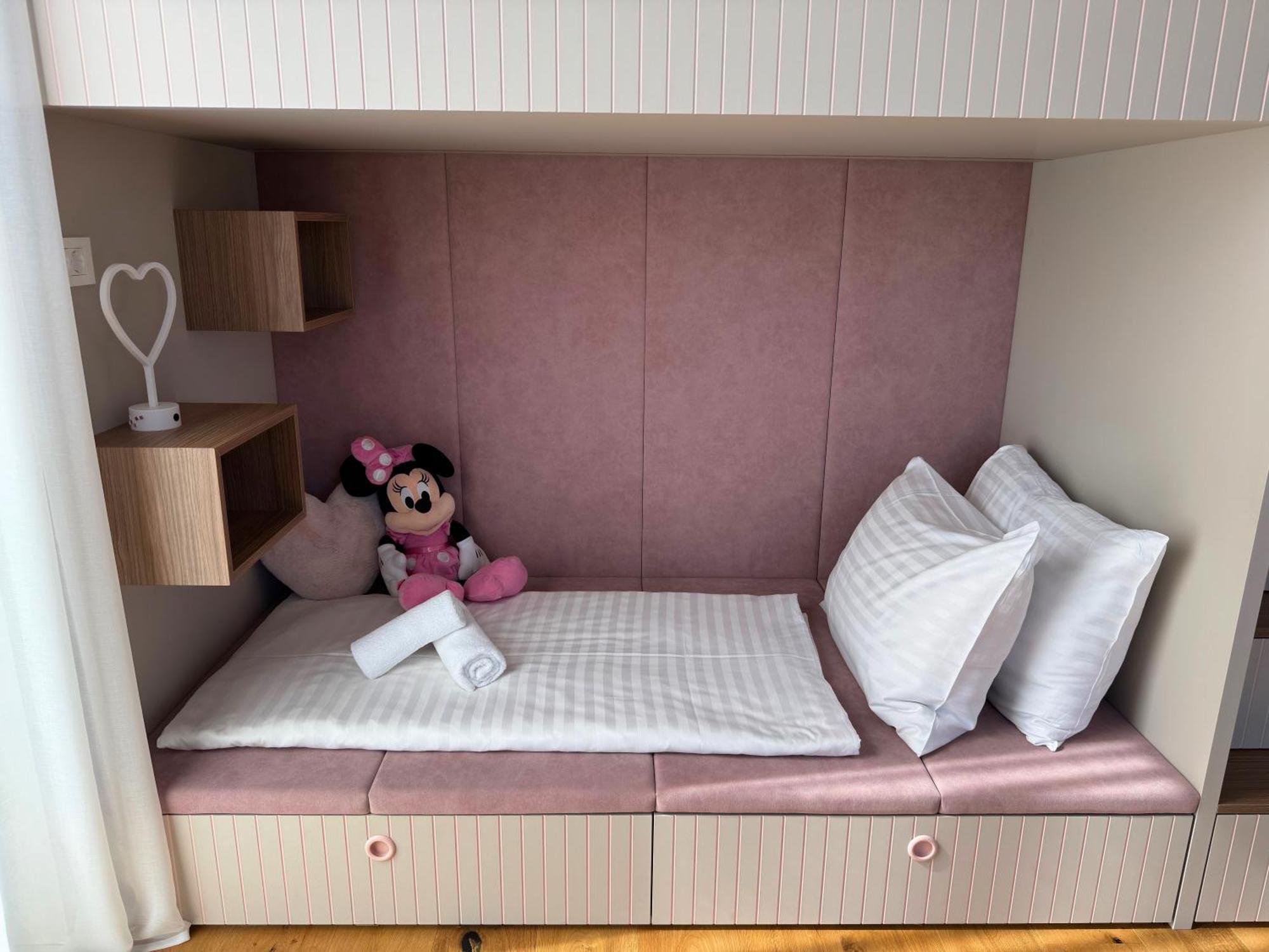 Garden Residence Ljubljana Ngoại thất bức ảnh